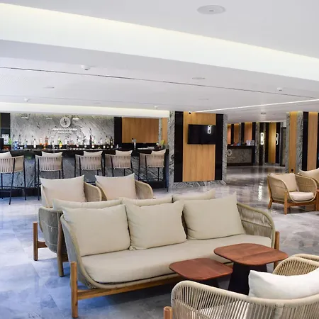 Hotel Atliman 4*